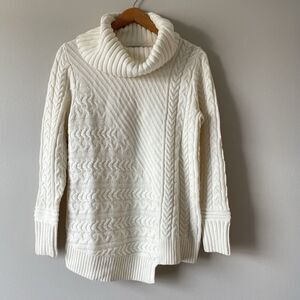 LL Bean Women’s M Cable-Knit Turtleneck Sweater Cream Asymmetrical Wool Blend